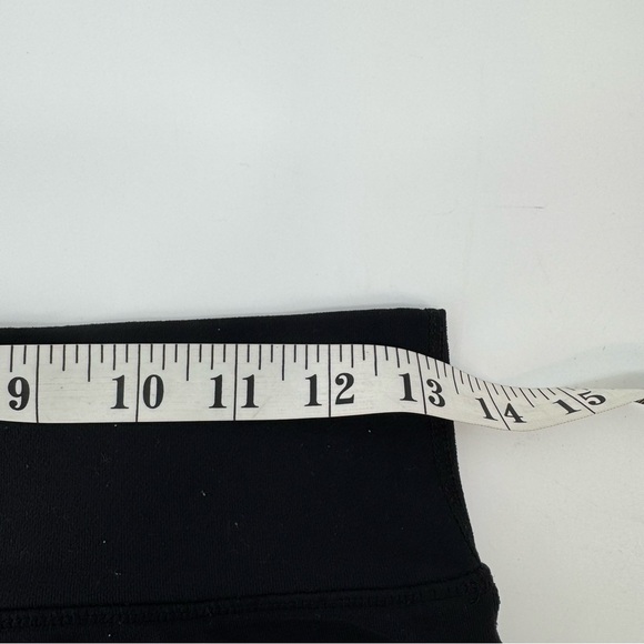 Lululemon Black Spandex Shorts Sz 4 - Picture 2 of 3